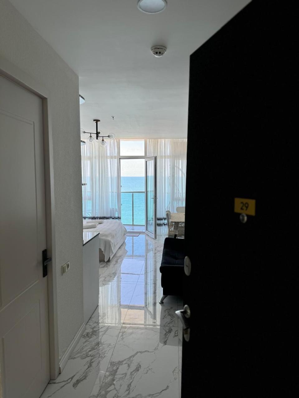 Sea Apartment Batumi Exterior photo